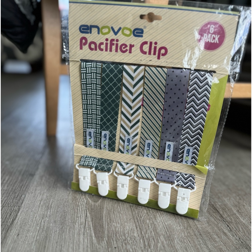 ***2/$15*** 6 pack  pacifier clip